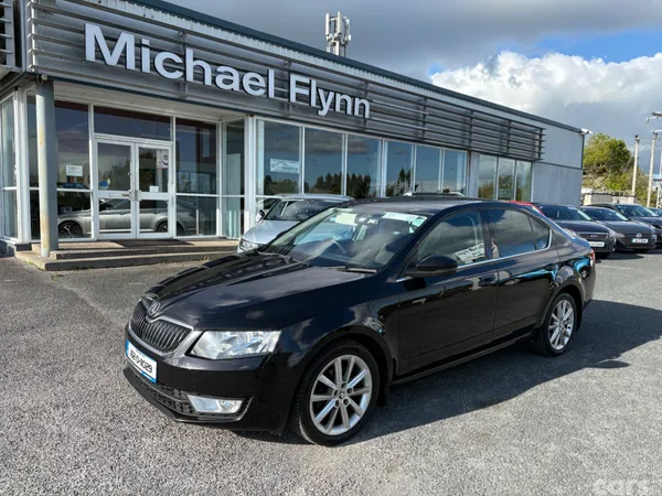 Skoda Octavia Saloon, Diesel, 2016, Black