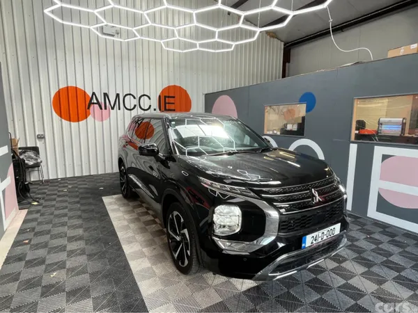 Mitsubishi Outlander SUV, Petrol Plug-in Hybrid, 2024, Black