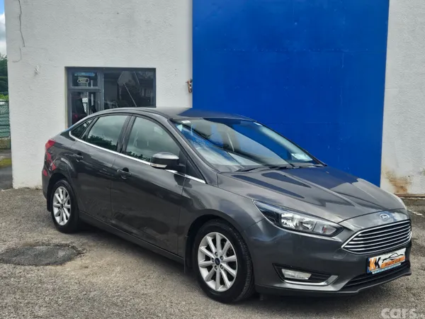 Ford Focus Saloon, Diesel, 2017, Grey