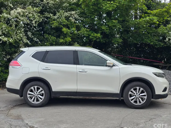 Nissan X-Trail SUV, Petrol, 2017, White