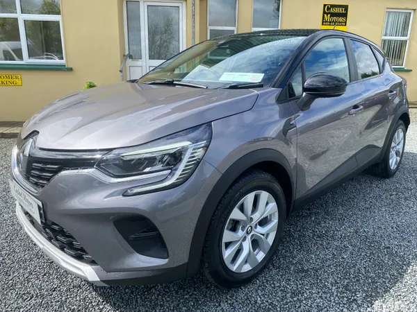 Renault Captur Hatchback, Petrol, 2022, Grey