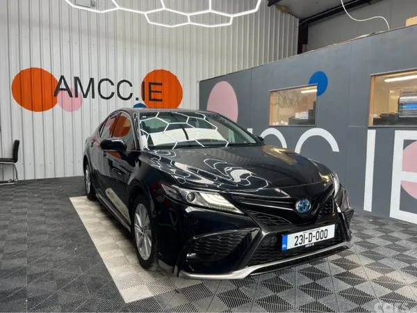 Toyota Camry Saloon, Petrol Hybrid, 2023, Black