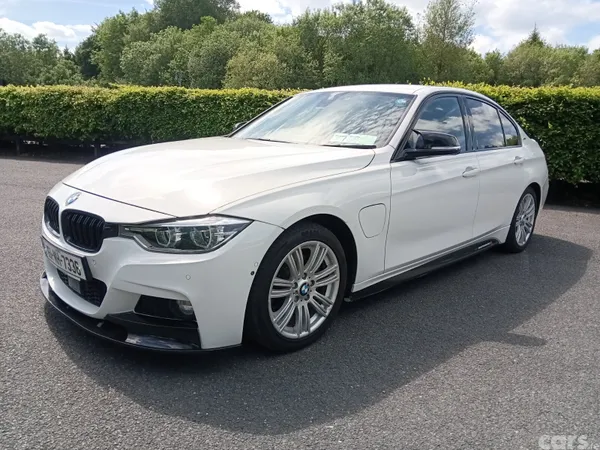 BMW 3-Series Saloon, Petrol Plug-in Hybrid, 2016, White