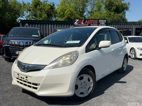 Honda Fit Hatchback, Petrol Hybrid, 2011, White