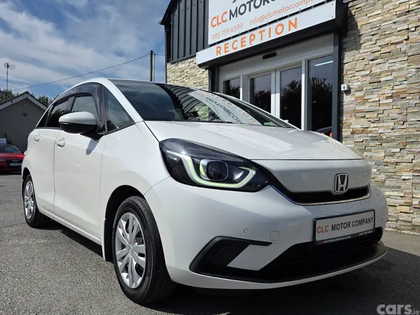 Honda Fit Hatchback, Petrol Hybrid, 2021, White