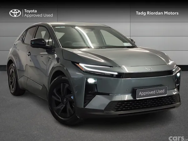 Toyota C-HR Estate, Electric, 2026, Green