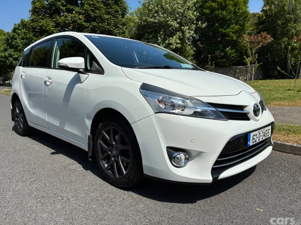Toyota Verso MPV, Petrol, 2015, White