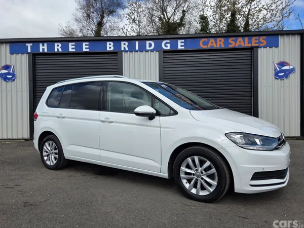 Volkswagen Touran MPV, Diesel, 2019, White