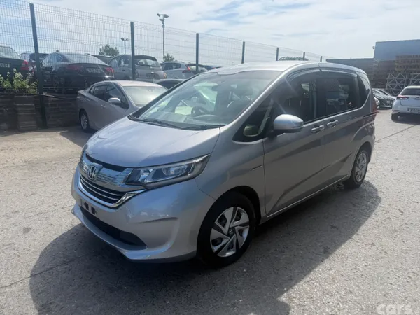 Honda Freed Hatchback, Petrol Hybrid, 2017, Silver