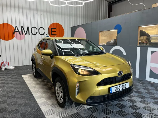 Toyota Yaris Cross SUV, Petrol, 2021, Yellow