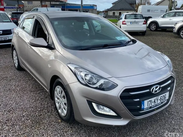 Hyundai i30 Hatchback, Petrol, 2017, White
