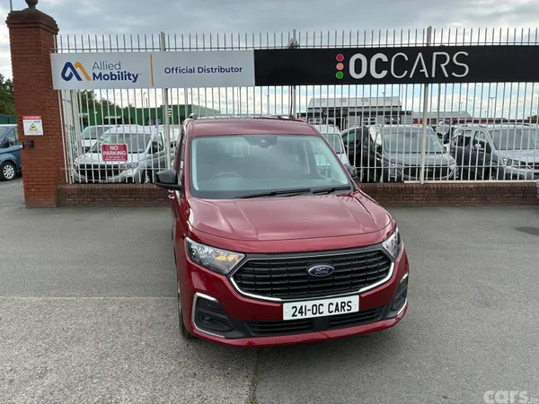 Ford Tourneo Connect MPV, Diesel, 2024, Red