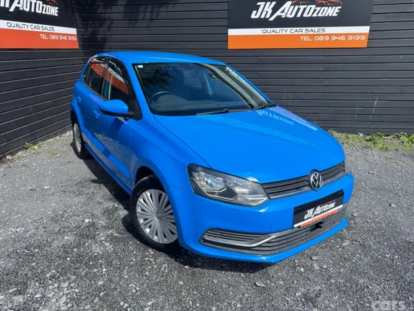 Volkswagen Polo Hatchback, Petrol, 2015, Blue
