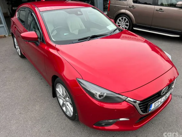 Mazda Mazda3 Hatchback, Diesel, 2017, Red