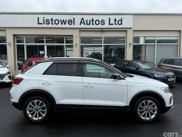 Volkswagen T-Roc SUV, Petrol, 2024, White
