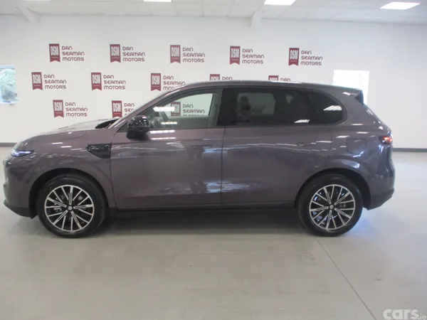 Leapmotor B10 SUV, Petrol Hybrid, 2027, Other