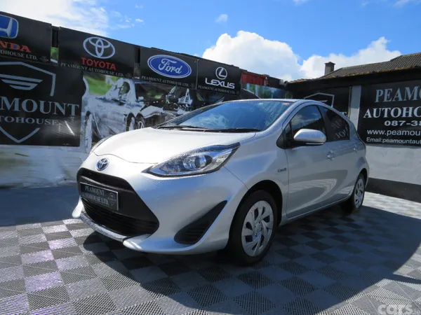Toyota Aqua Hatchback, Petrol Hybrid, 2020, Silver