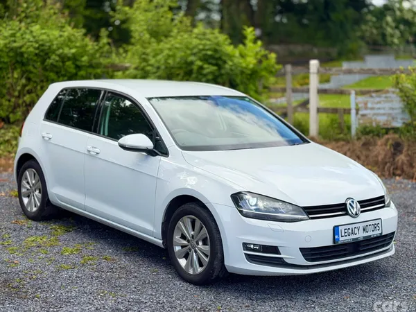 Volkswagen Golf Hatchback, Petrol, 2017, White