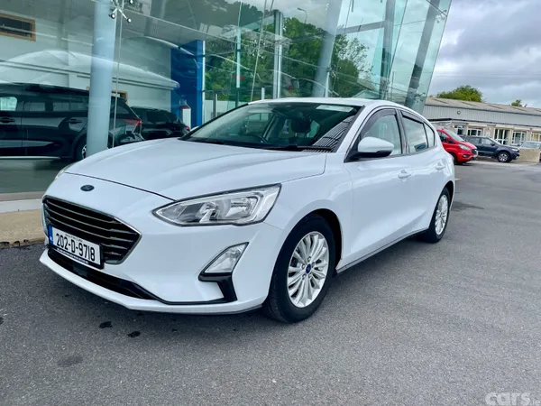 Ford Focus Hatchback, Petrol, 2020, White