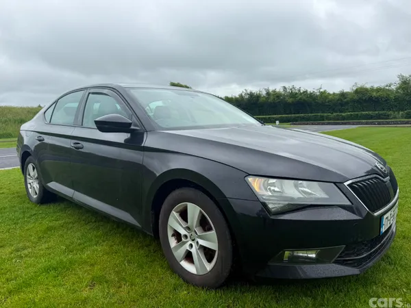 Skoda Superb Hatchback, Diesel, 2017, Black