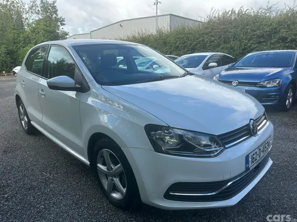 Volkswagen Polo Hatchback, Petrol, 2016, White