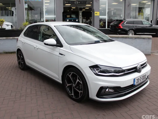 Volkswagen Polo Hatchback, Petrol, 2020, White