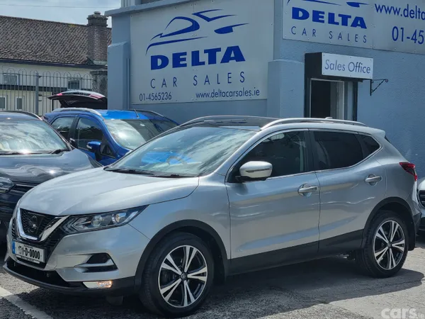 Nissan Qashqai SUV, Petrol, 2017, Silver