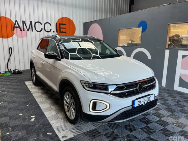 Volkswagen T-Roc SUV, Diesel, 2024, White