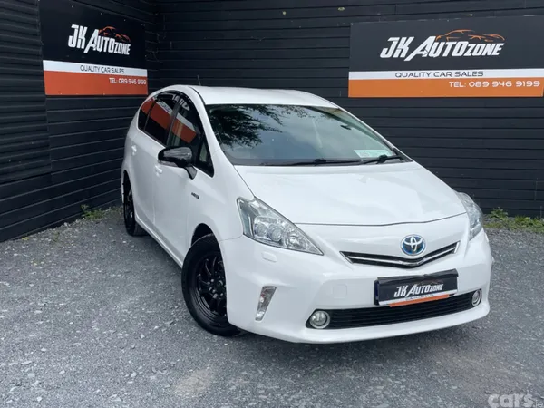 Toyota Prius MPV, Petrol Hybrid, 2012, White