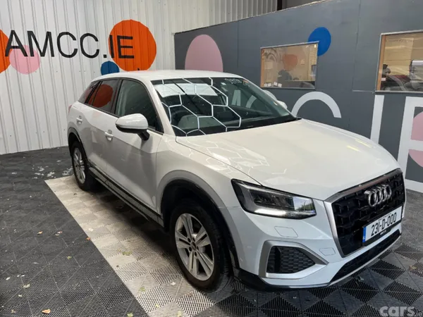 Audi Q2 SUV, Petrol, 2023, White