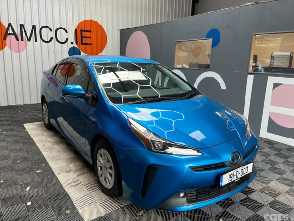 Toyota Prius MPV, Petrol Hybrid, 2019, Blue