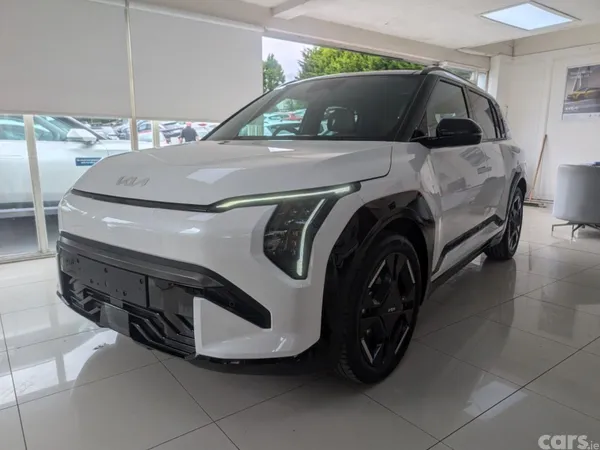 Kia EV3 SUV, Electric, 2026, White