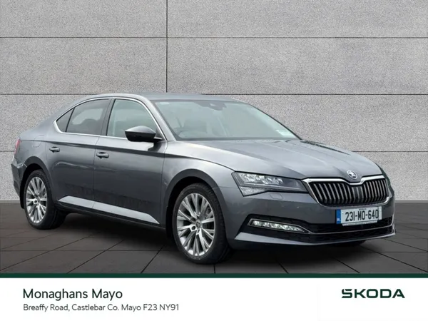 Skoda Superb Hatchback, Diesel, 2023, Grey
