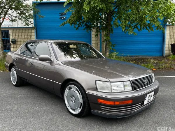 Toyota Celsior Saloon, Petrol, 1992, Brown