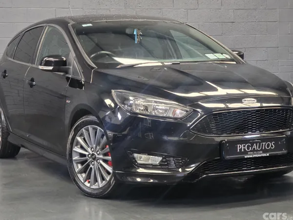 Ford Focus Hatchback, Petrol, 2018, Black