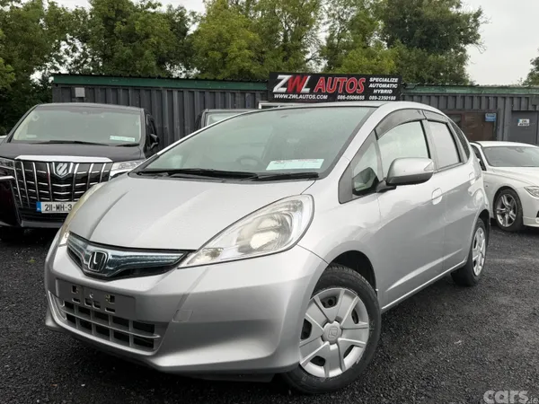 Honda Fit Hatchback, Petrol Hybrid, 2011, White