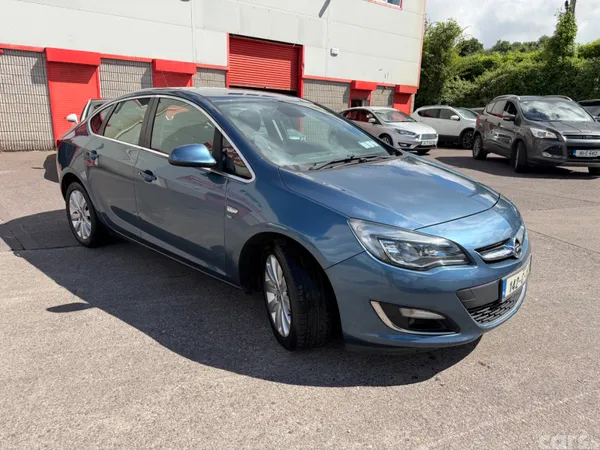 Opel Astra Saloon, Diesel, 2014, Blue