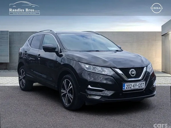 Nissan Qashqai Hatchback, Diesel, 2020, Black