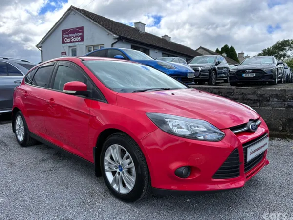 Ford Focus Hatchback, Diesel, 2012, Red
