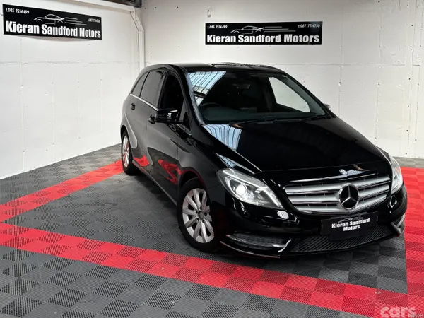 Mercedes-Benz B-Class Hatchback, Petrol, 2013, Black
