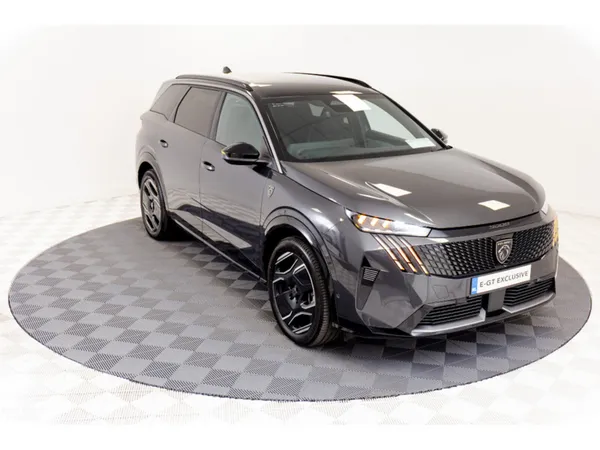 Peugeot 5008 SUV, Electric, 2026, Grey