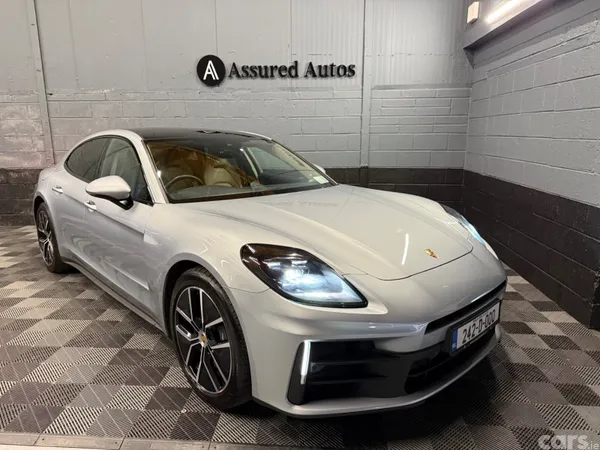 Porsche Panamera Hatchback, Petrol Plug-in Hybrid, 2024, Green