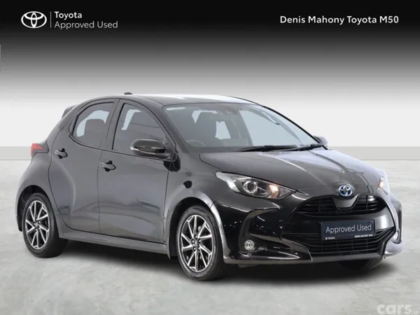 Toyota Yaris Hatchback, Petrol Hybrid, 2023, Black