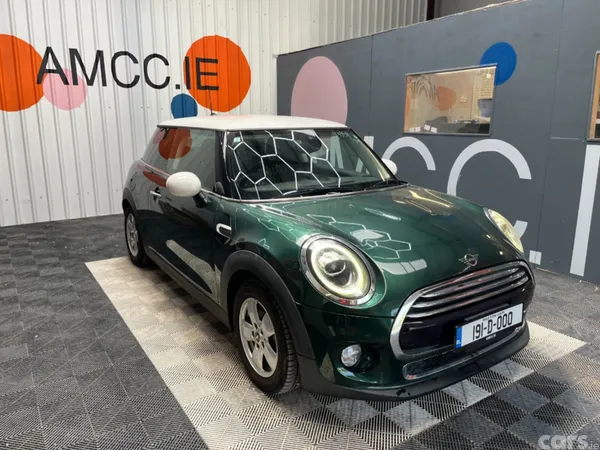 Mini Cooper Hatchback, Diesel, 2019, Green