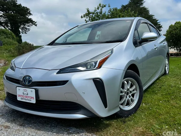Toyota Prius Saloon, Petrol Hybrid, 2021, Silver