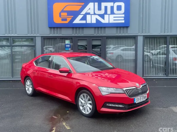 Skoda Superb Hatchback, Diesel, 2023, Red