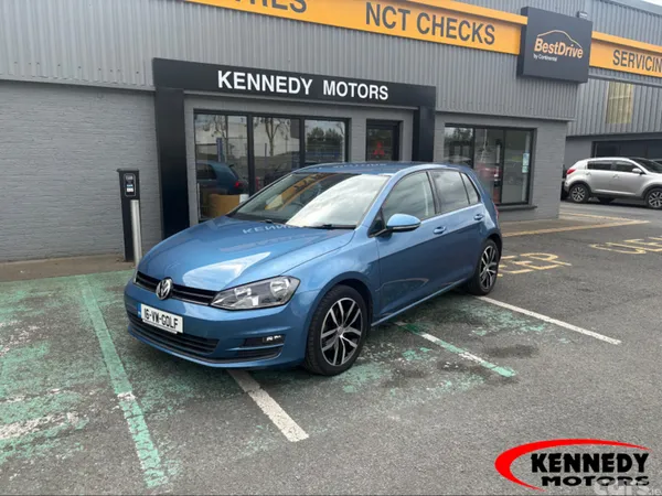 Volkswagen Golf Hatchback, Petrol, 2016, Blue