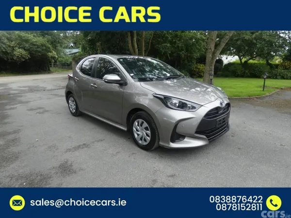 Toyota Yaris Hatchback, Petrol Hybrid, 2021, Bronze