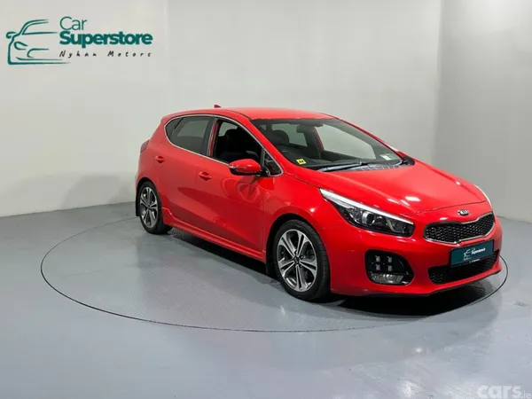 Kia Ceed Hatchback, Petrol, 2017, Red