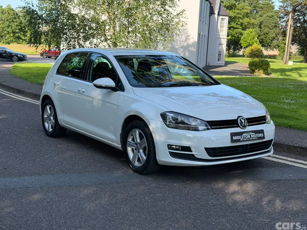 Volkswagen Golf Hatchback, Petrol, 2017, White
